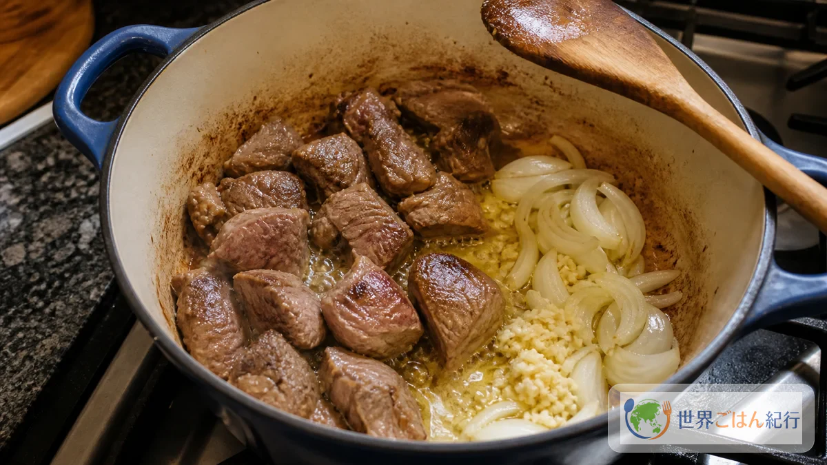 手順2: 肉と香味を焼き付ける