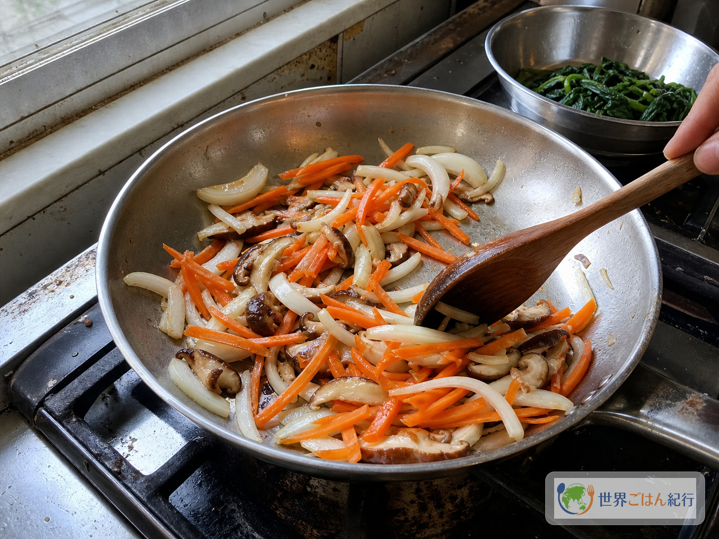 手順4: 野菜を順に炒める